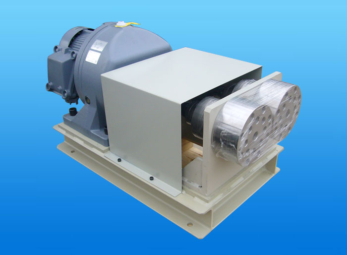 Spinning metering pump components